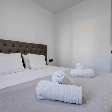 Luxury In Mirador De Hills Apartment Estepona